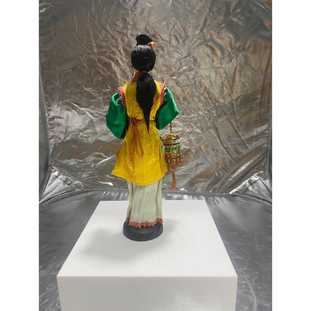 Vintage Asian Geisha Doll Holding Landern 1950s Collectible - Picture 5 of 6